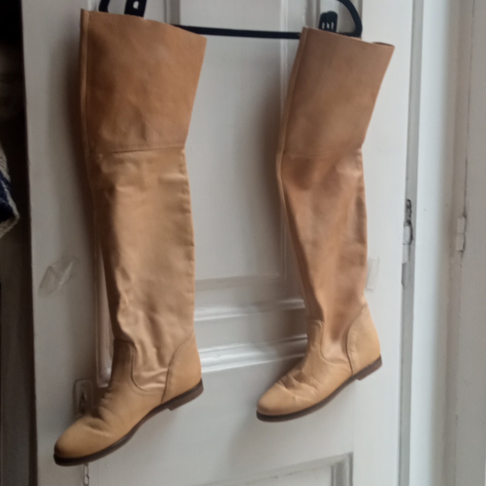 Leather boots